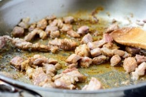 Stir frying pork for jajangmyeon