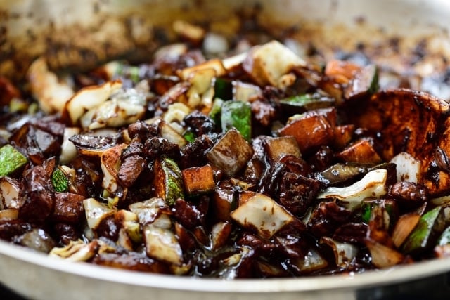 DSC1730 640x427 - Jajangmyeon (Noodles in Black Bean Sauce)