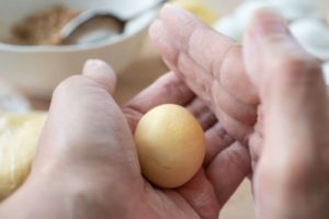 shaping songpyeon dough