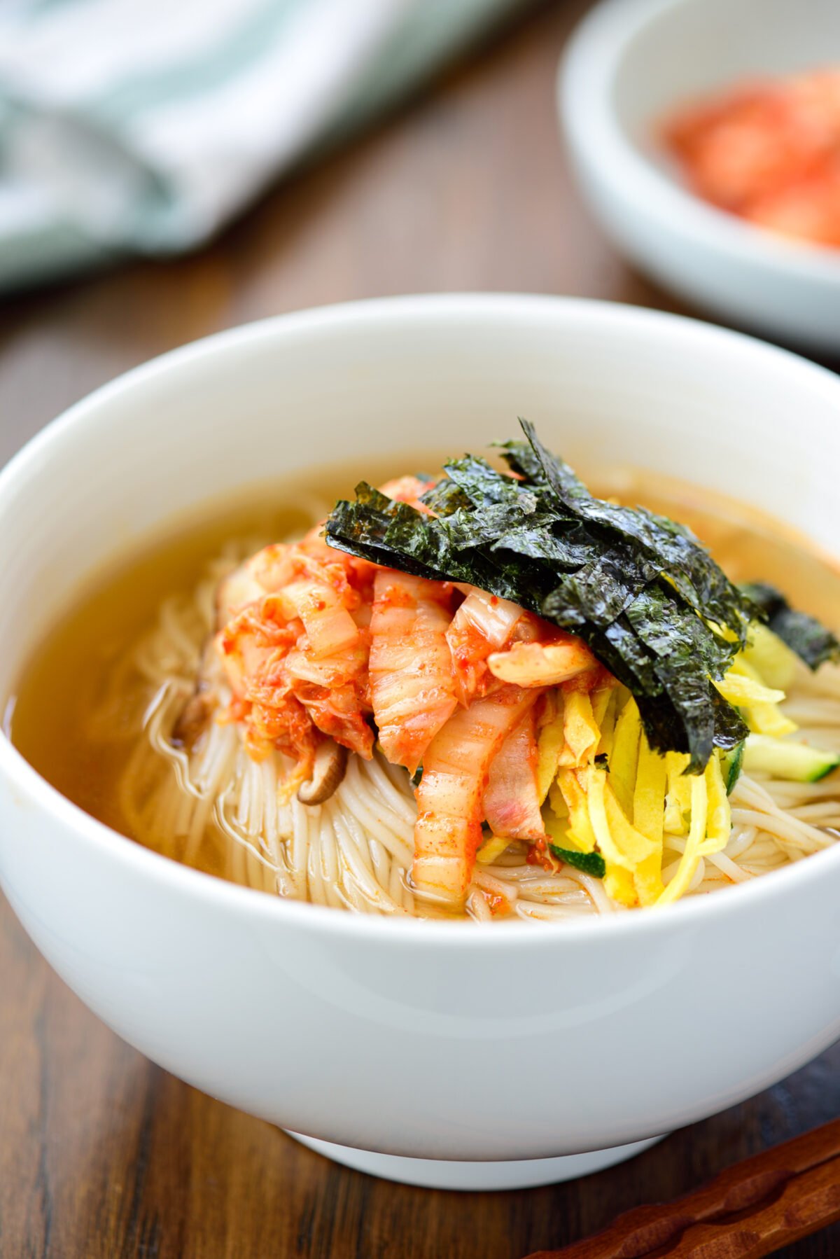 Janchi Guksu (Warm Noodle Soup) DSC9470 01 2 1 e1645133075603 - Janchi Guksu (Warm Noodle Soup)