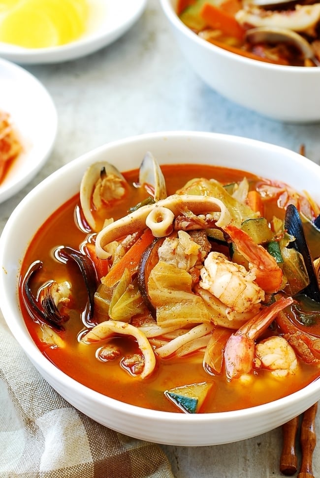 Jjamppong (Spicy Seafood Noodle Soup) DSC 0066 e1539057703301 - Jjamppong (Spicy Seafood Noodle Soup)