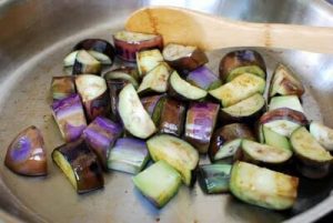 Spicy stir-fried eggplant side dish