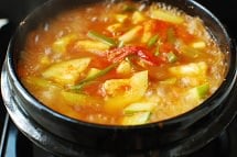 Hobak Gochujang Jjigae 6 - Gochujang Jjigae (Gochujang Stew with Zucchini)